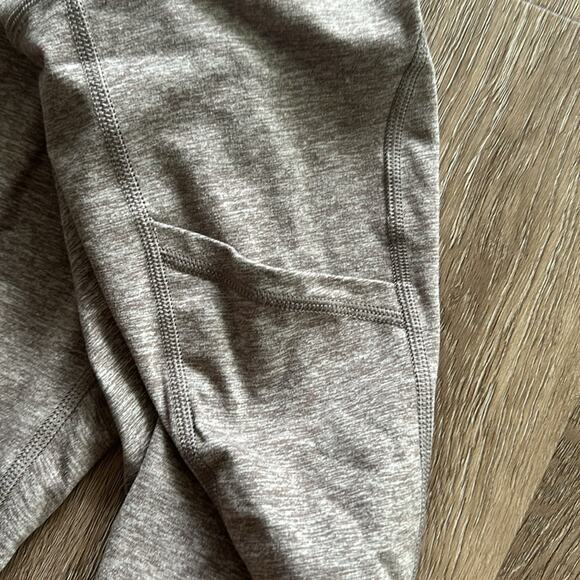 Offline by Aerie The Hugger High Waisted Pocket Legging Tan Size Small - Picture 3 of 5